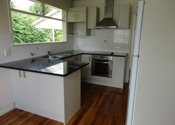  at 36 Batkin Road, New Windsor, Auckland