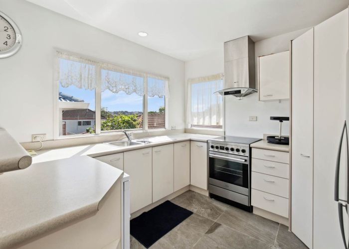 at 1/144 Whitford Road, Somerville, Manukau City, Auckland