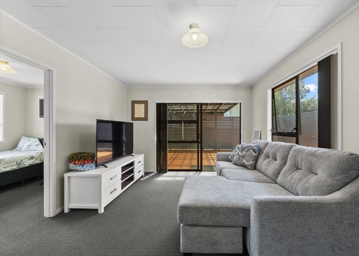  at 2/150 Favona Road, Favona, Manukau City, Auckland