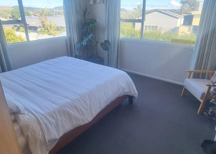  at 696 Papamoa Beach Road, Papamoa Beach, Papamoa