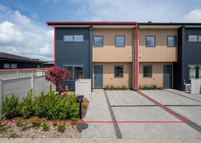  at 12 Pohorama Lane, Takanini, Papakura, Auckland