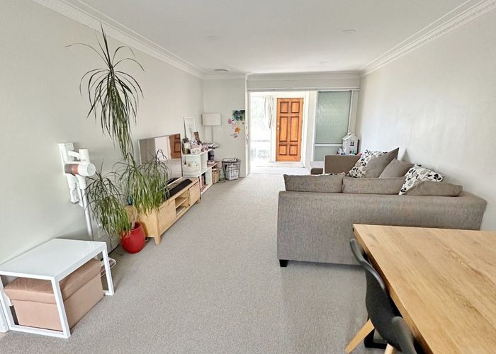  at 72A Roberton Road, Avondale, Auckland