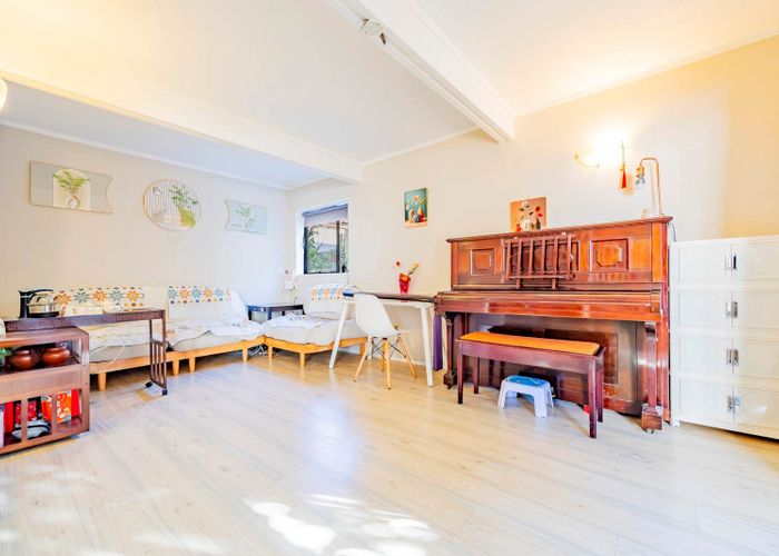  at 1/5 Kegworth Place, Browns Bay, North Shore City, Auckland