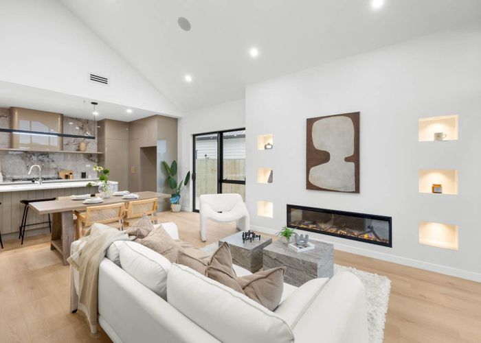  at 6 Tuwai Crescent, Opaheke, Papakura, Auckland