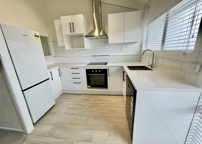  at 4/43 Halesowen Avenue, Sandringham, Auckland