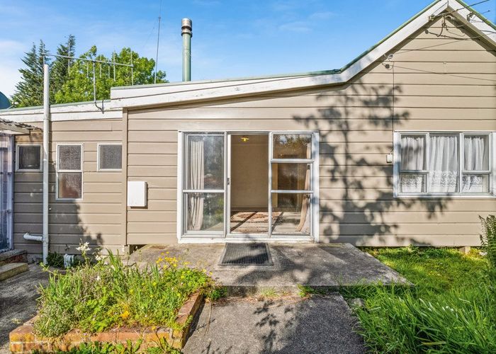  at 18 Matai Street, Ravensbourne, Dunedin