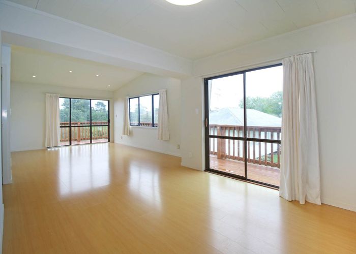 at 2/144 Ennis Avenue, Pakuranga Heights, Manukau City, Auckland