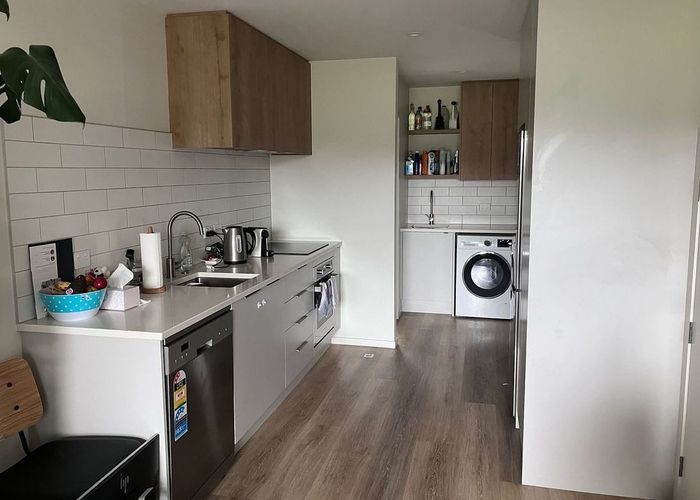  at 8/28 Fitzherbert Road, Wainuiomata, Lower Hutt, Wellington