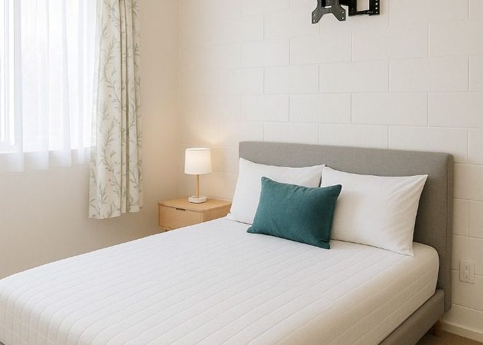  at 118A Pupuke Road, Northcote, North Shore City, Auckland