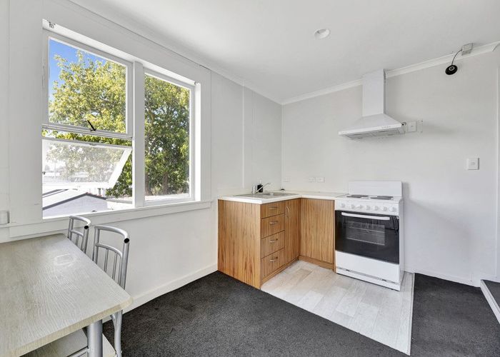  at 87 Lake Road, Frankton, Hamilton