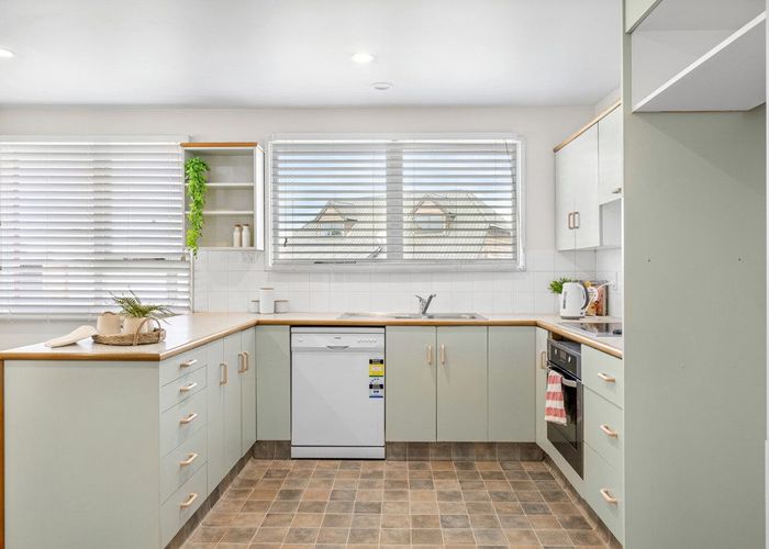  at 38 Farrington Avenue, Bishopdale, Christchurch