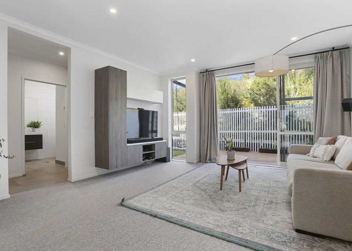  at 3 Sanremo Lane, Stanmore Bay, Whangaparaoa
