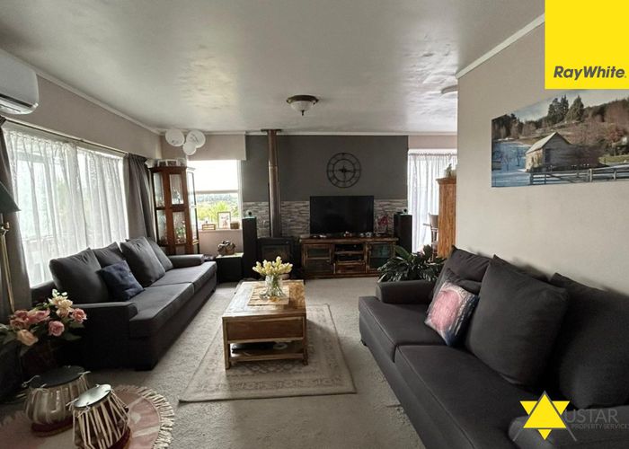  at 38 Sunvue Road, Glen Eden, Auckland