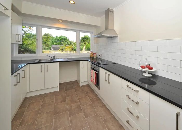  at 5A Scotts Road, Manurewa East, Manukau City, Auckland