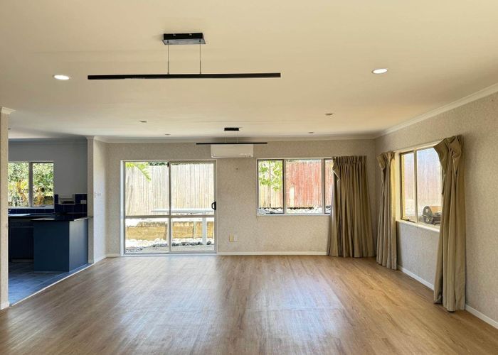  at 115A Lynwood Road, New Lynn, Waitakere City, Auckland