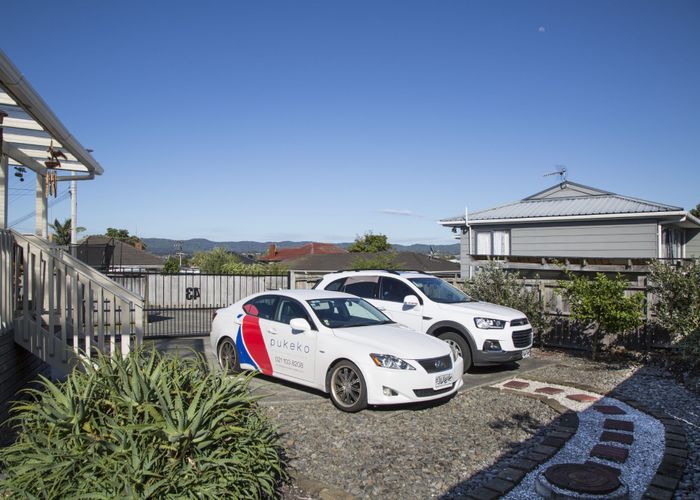  at 43 Strid Road, Te Atatu South, Waitakere City, Auckland