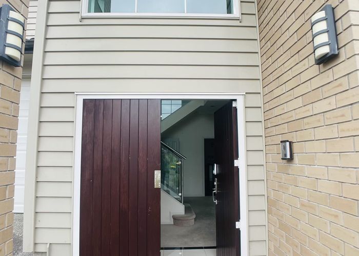  at 1 Kenley Height, Flat Bush, Manukau City, Auckland