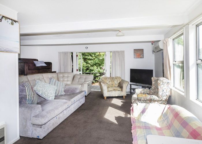  at 8 Bowman Place, Sockburn, Christchurch