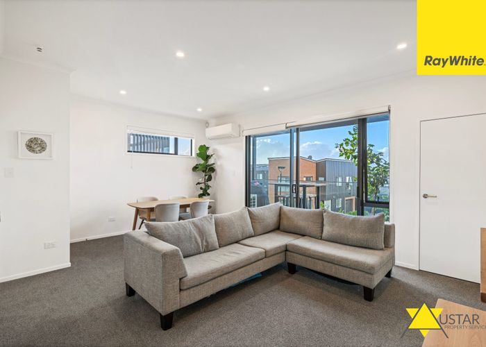  at 21/1 Scott Road, Hobsonville, Waitakere City, Auckland