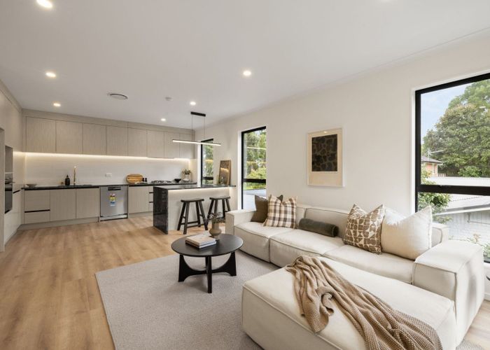  at 2/1082 River Road, Queenwood, Hamilton, Waikato