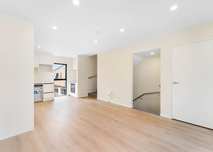  at 6/10 Orchid Place, Te Atatu South, Waitakere City, Auckland