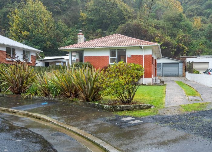  at 7 Mcglashan Street, Glenleith, Dunedin