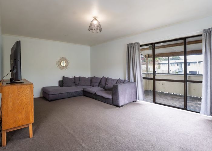  at 10 James Cook Drive, Welcome Bay, Tauranga, Bay Of Plenty