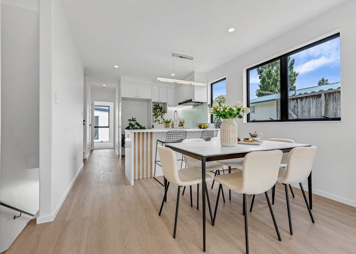  at 2B Wynn Place, Howick, Manukau City, Auckland