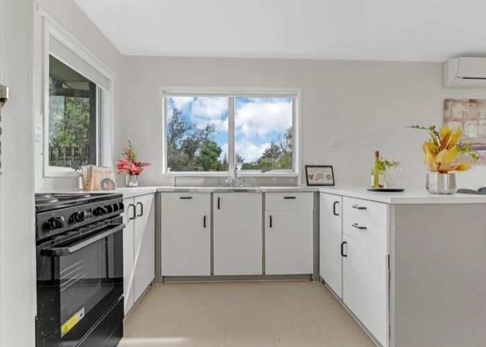  at 5/28 Waimai Avenue, Weymouth, Manukau City, Auckland
