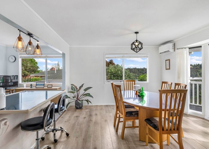  at 8 Houston Place, Bayview, North Shore City, Auckland