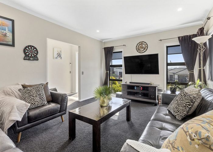  at 13 Madeira Close, Whitby, Porirua, Wellington