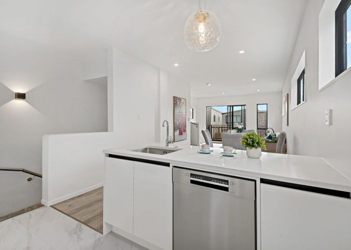  at 71 Tahuhu Road, Mount Wellington, Auckland City, Auckland