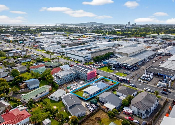  at 204 Archers Road, Wairau Valley, North Shore City, Auckland