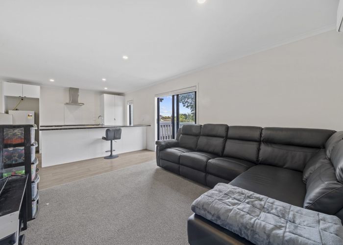  at 1/72 Alabaster Drive, Papatoetoe, Manukau City, Auckland