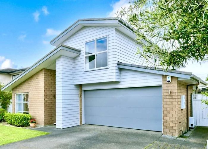  at 9 Brookview Drive, Flat Bush, Auckland