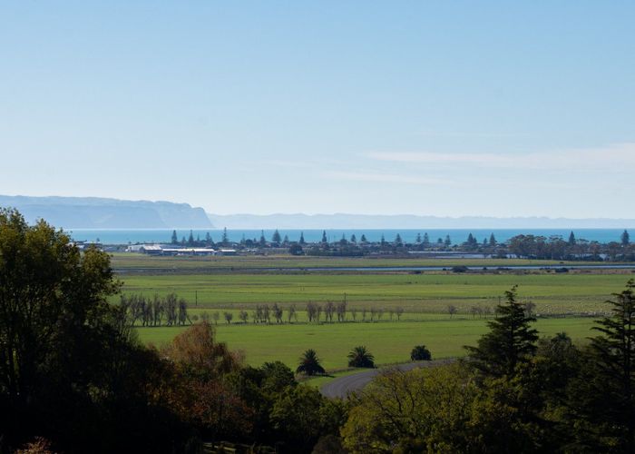  at 86 Oak Road, Poraiti, Napier, Hawke's Bay