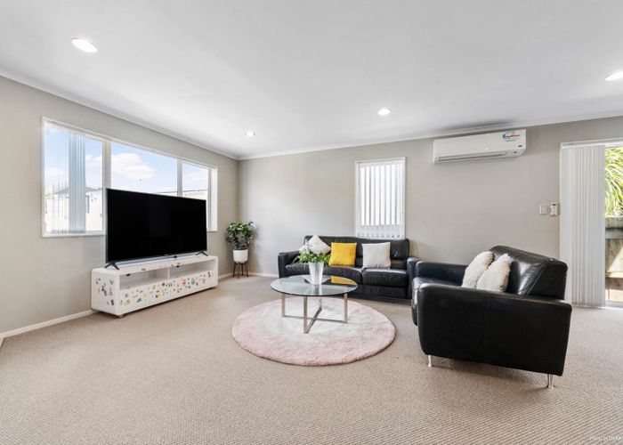  at 100 Union Road, Howick, Auckland