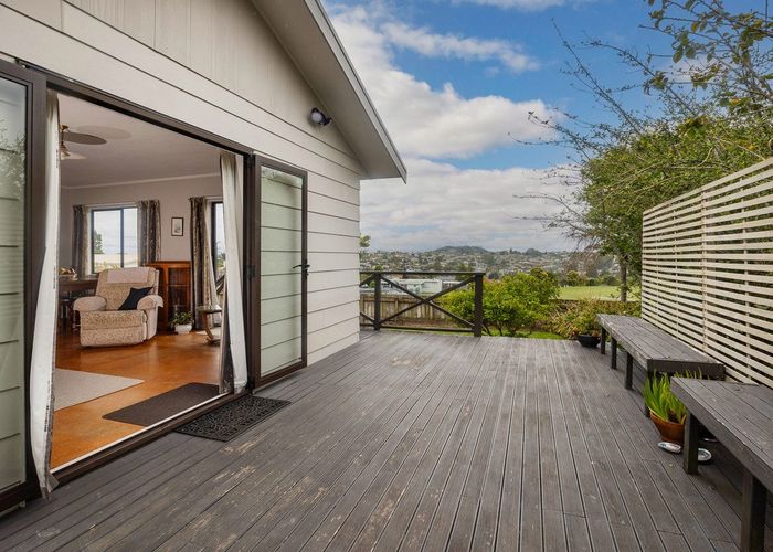  at 128A Boundary Road, Blockhouse Bay, Auckland