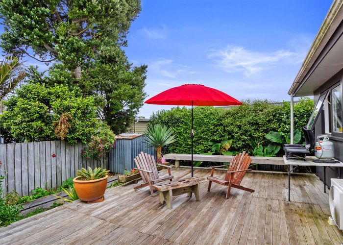  at 11 Roretana Drive, Athenree, Waihi Beach