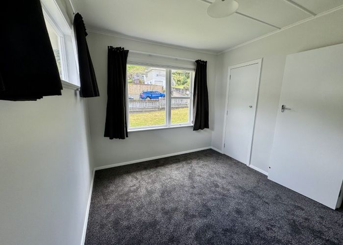  at 5 Reid Road, Wainuiomata, Lower Hutt