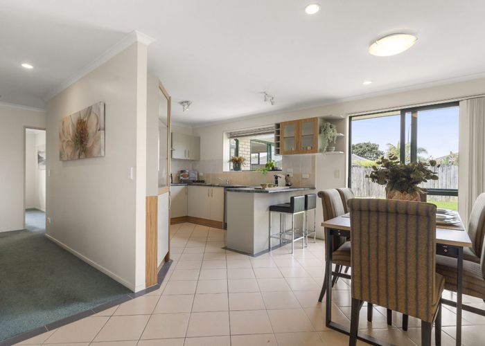 at 3 Morewa Place, Takanini, Auckland