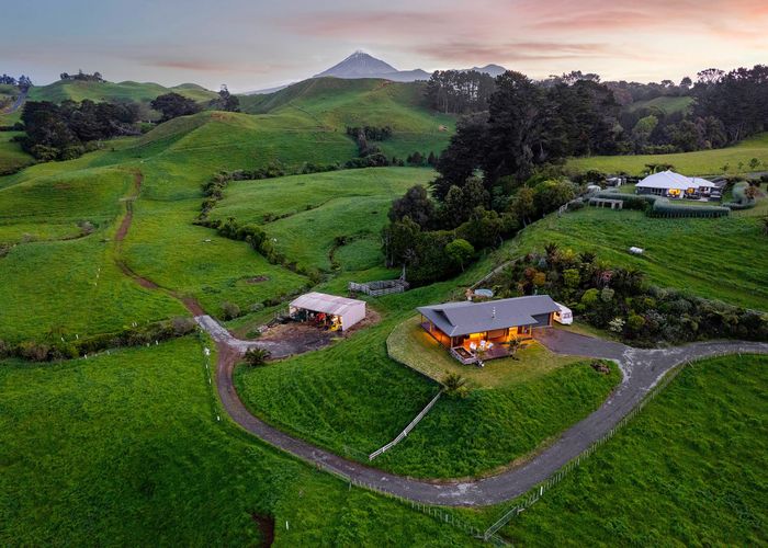  at 165 Sealy Road, Omata, New Plymouth, Taranaki