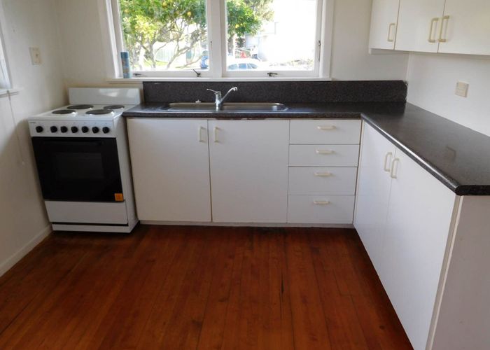  at 1/33 Lake Pupuke Drive, Takapuna, North Shore City, Auckland