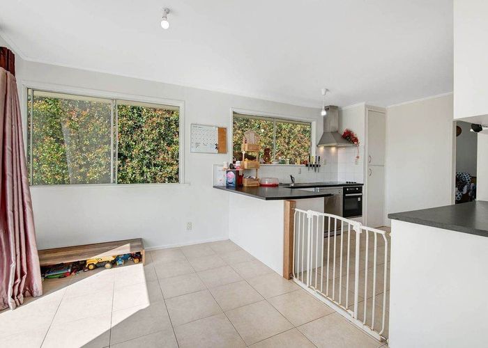  at 16A Stanley Road, Glenfield, North Shore City, Auckland