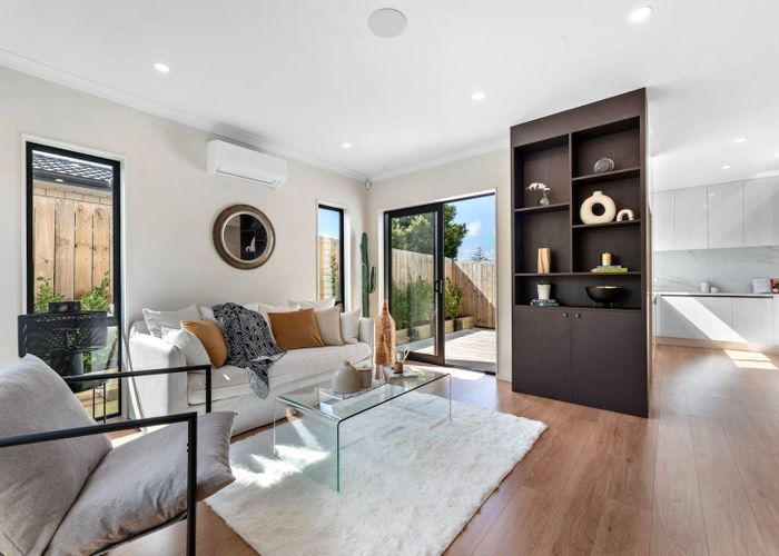  at 3/110 Royal Road, Massey, Waitakere City, Auckland
