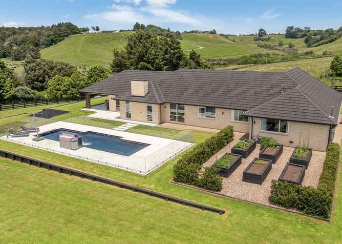  at 280 Hunter Road, Patumahoe, Franklin, Auckland