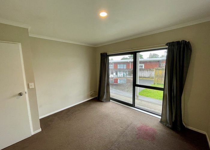  at 2/35 Earlsworth Road, Mangere East, Manukau City, Auckland