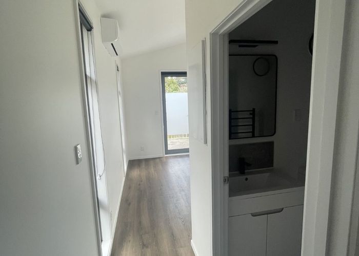  at 21a Garton Drive, Massey, Waitakere City, Auckland