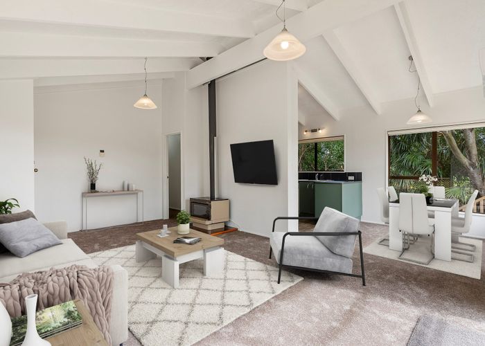  at 2/1A RADIATA LANE, Chatswood, Auckland