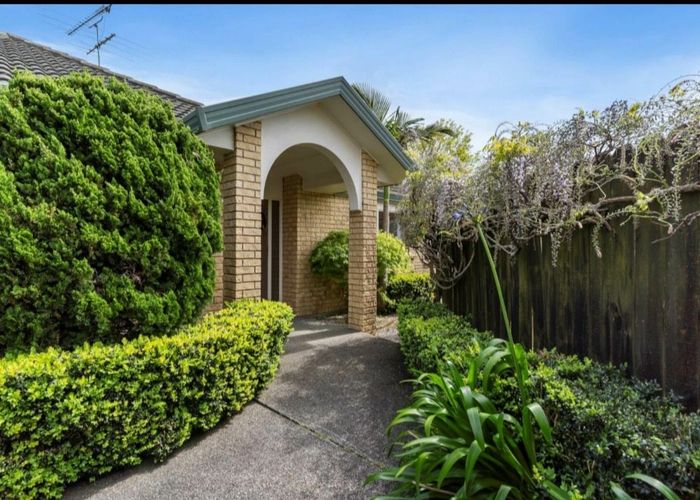  at 2/19 Emyvalie Place, Dannemora, Auckland